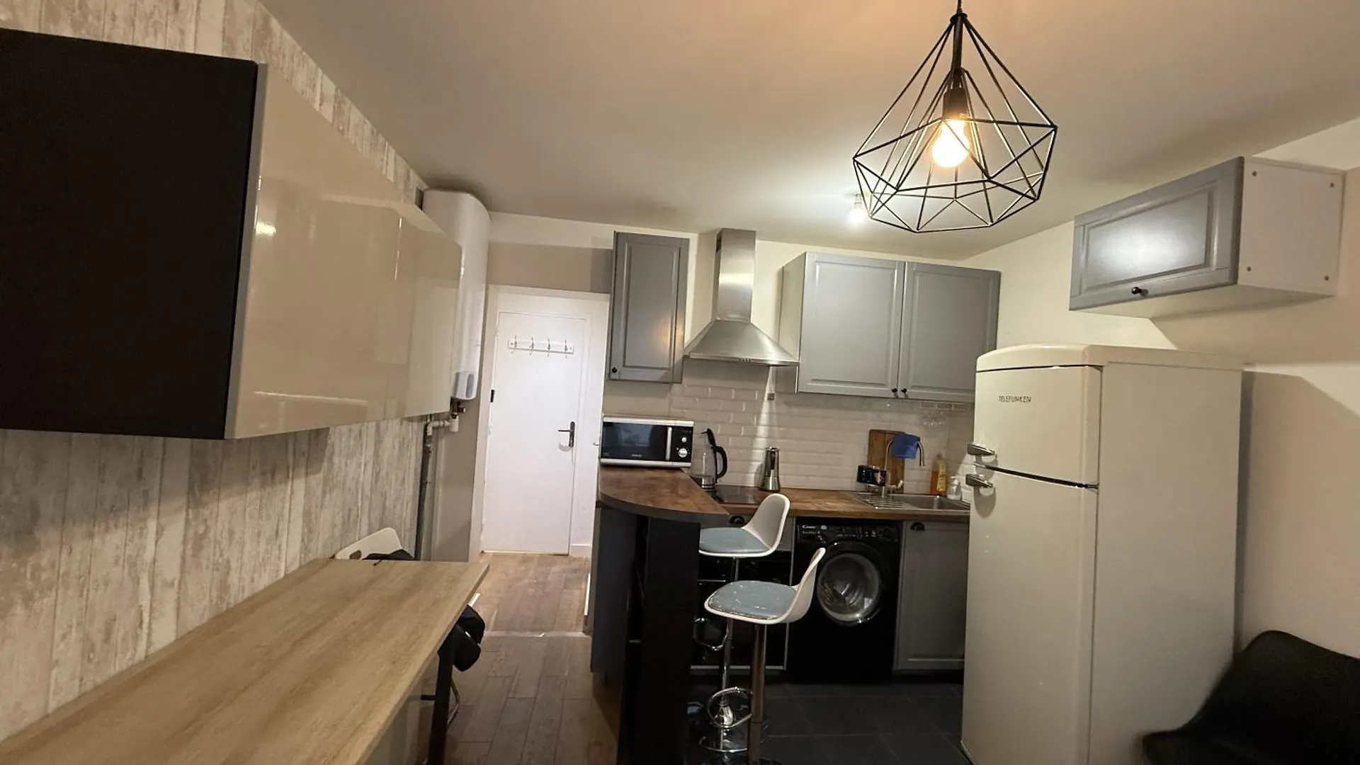 Studio Chic Proche De La Tour Eiffel Paris 0*,  France